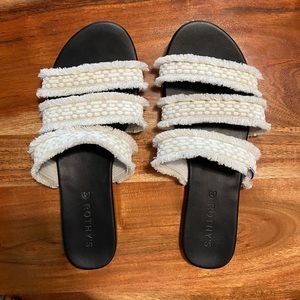 Rothy's - Triple Band - Sea Shell Fringe